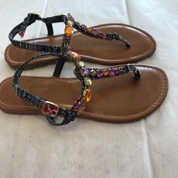 Arizona Sandals - Picture 2 of 5